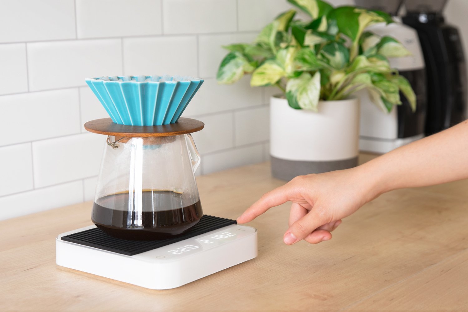 Acaia Pearl Coffee Scale – Blooom Coffee House