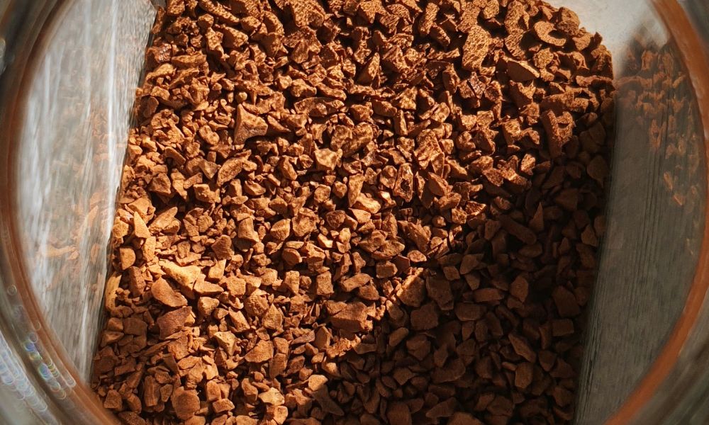 How to prepare instant coffee